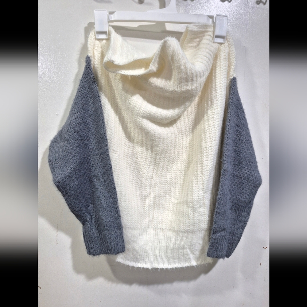 Sea Cowl Neck Sweater - Cream and Gray